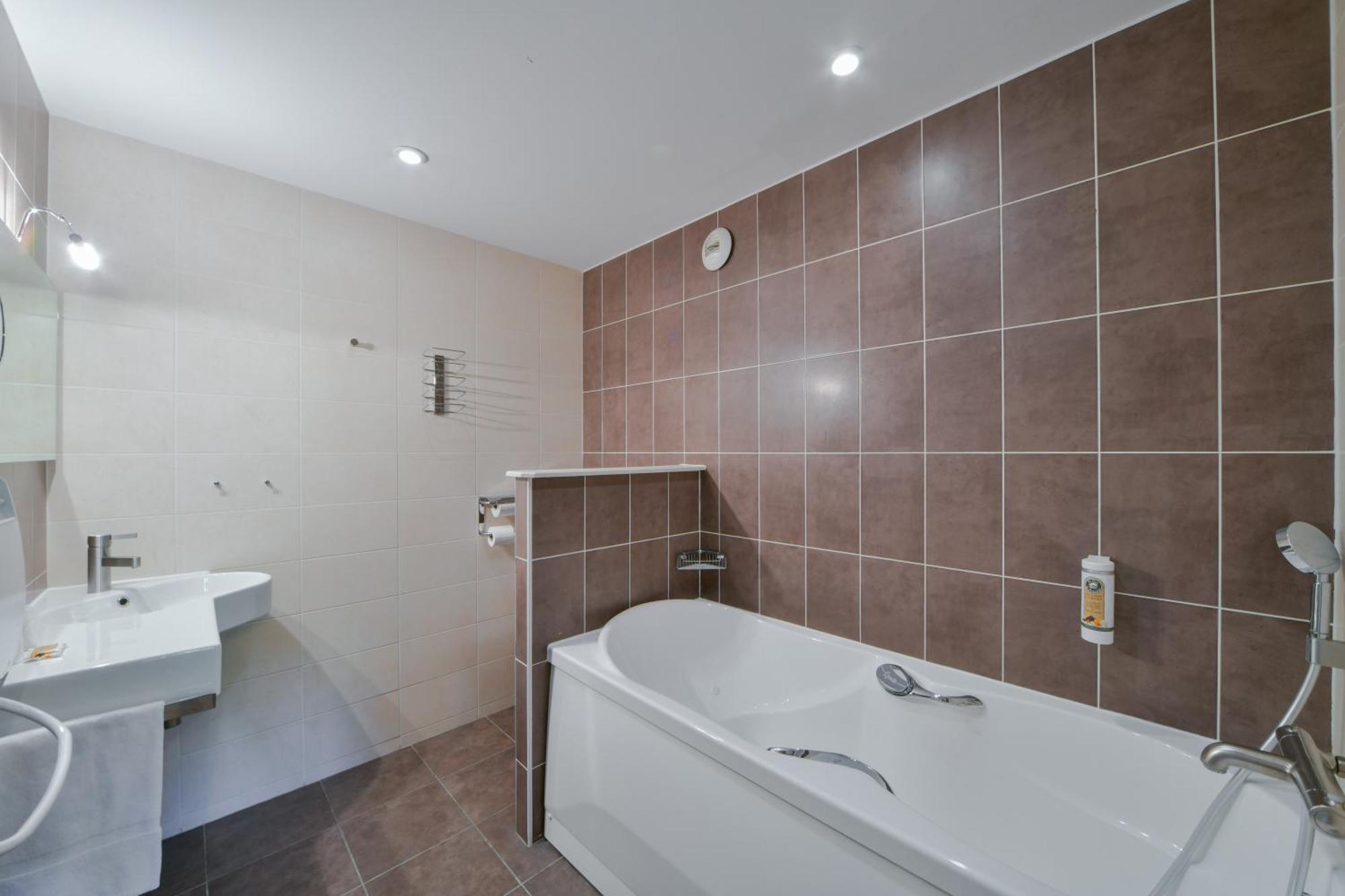 Bhoma Bourges - Hotel & Restaurant 외부 사진